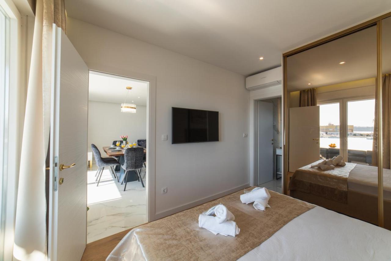 Apartman Blue Wave Трогир Екстериор снимка