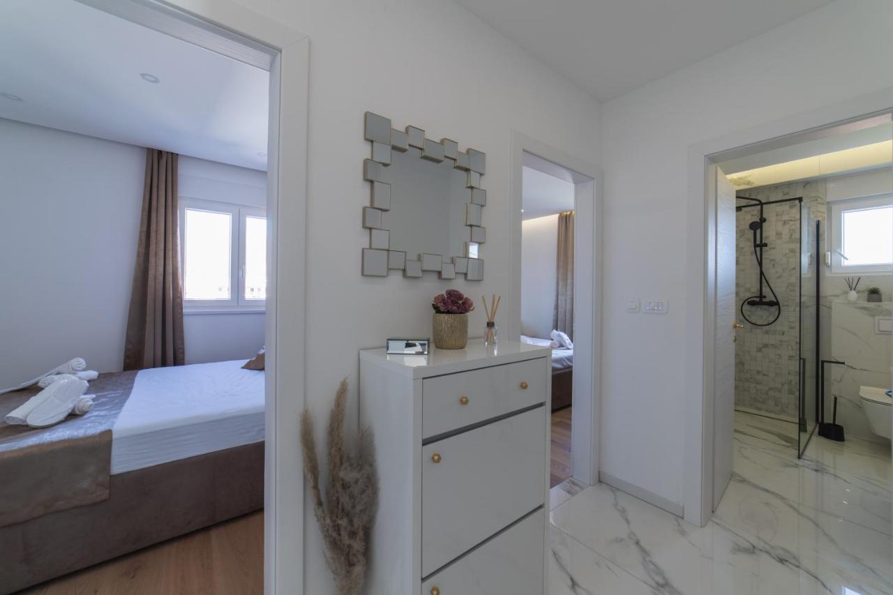 Apartman Blue Wave Трогир Екстериор снимка